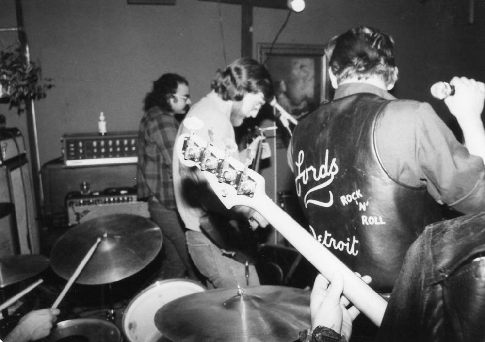 Kim, Dennis, keith, George aka 'Carlos' @ SS