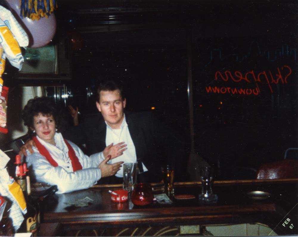 RobertNeedham AndWho 02-87